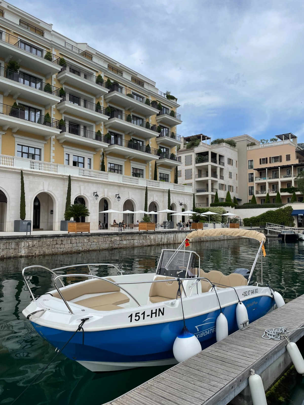 Gospa od Škrpjela i Stari Grad Perast – Privatna tura gliserom / Herceg Novi